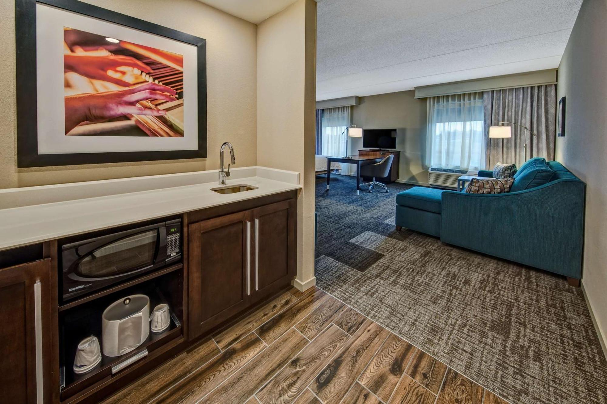 Hampton Inn & Suites By Hilton Nashville Hendersonville Tn Exterior photo